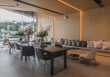 日本就職アカデミー｜タイオフィス1